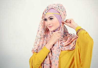 Cara memakai jilbab pashmina 5