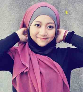 cara memakai jilbab segi empat