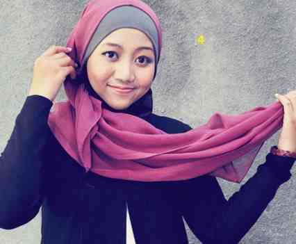 cara memakai jilbab segi empat