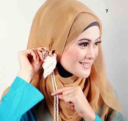 cara memakai jilbab segi empat